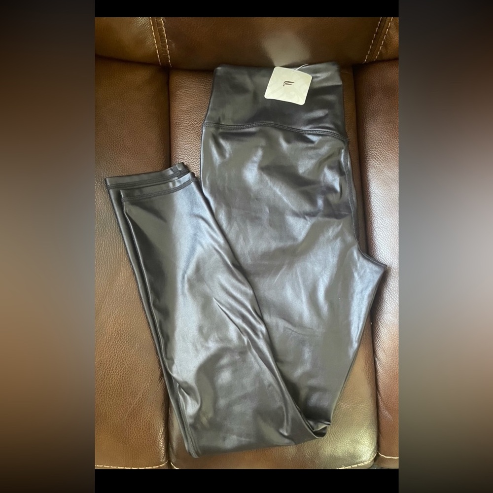 NWT Anywhere motion 365 Fabletics work out leggings